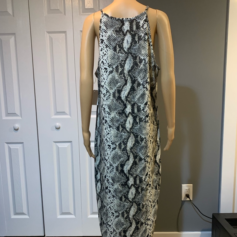 Vibe Snake-Skin Patterned Dress - Picture 5 of 7